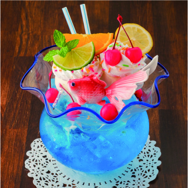 金魚鉢クリームソーダ